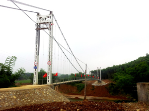 Từ nguồn vốn của Bộ GT-VT, cầu Gạo Bạc, xã Hưng Thi (Lạc Thủy) được hoàn thành sau hơn 2 tháng thi công, góp phần cải thiện điều kiện giao thông trên địa bàn.